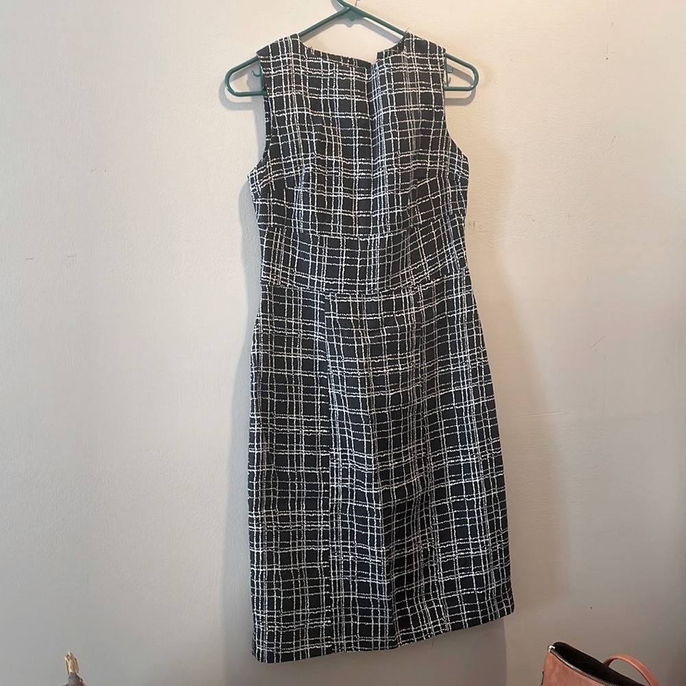 Black and White Business Casual Women’s dress size 4